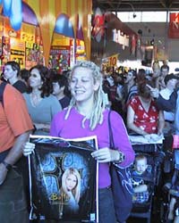 lookee at my Showbag!