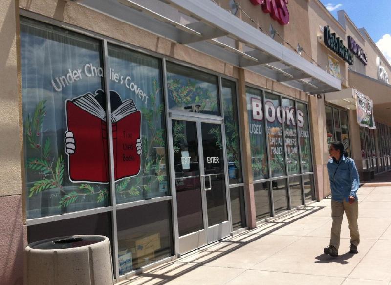 Under Charlie&rsquo;s Covers photo