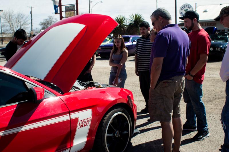 Poppin&rsquo; the hood